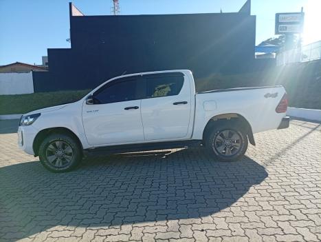 TOYOTA Hilux Caminhonete 2.8 4P 4X4 DIESEL CABINE DUPLA, Foto 5