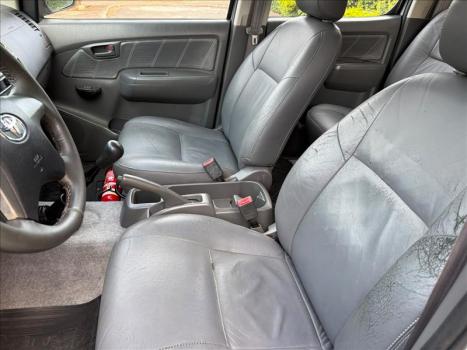 TOYOTA Hilux Caminhonete 3.0 4P 4X4 DIESEL CABINE DUPLA, Foto 5