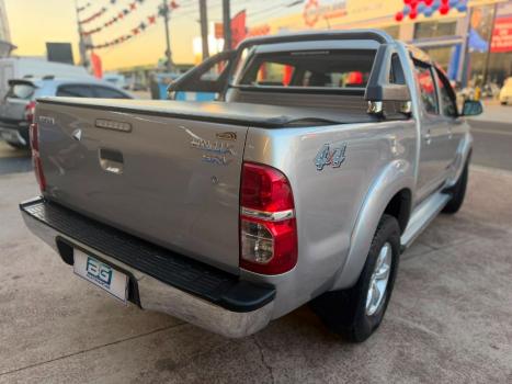 TOYOTA Hilux Caminhonete 2.7 16V 4P SRV FLEX 4X4  CABINE DUPLA AUTOM�TICO, Foto 1