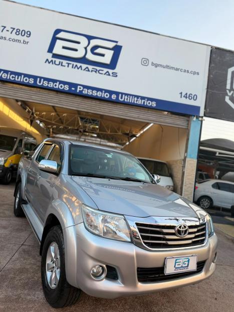 TOYOTA Hilux Caminhonete 2.7 16V 4P SRV FLEX 4X4  CABINE DUPLA AUTOM�TICO, Foto 8