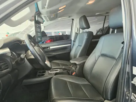 TOYOTA Hilux Caminhonete 2.8 4X4 SR5 CABINE DUPLA TURBO DIESEL, Foto 13