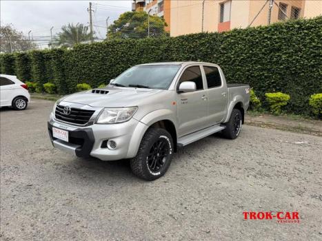 TOYOTA Hilux Caminhonete 3.0 4P 4X4 DIESEL CABINE DUPLA, Foto 2