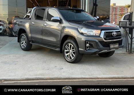 TOYOTA Hilux Caminhonete 2.7 16V 4P SRV FLEX CABINE DUPLA AUTOMÁTICO, Foto 3