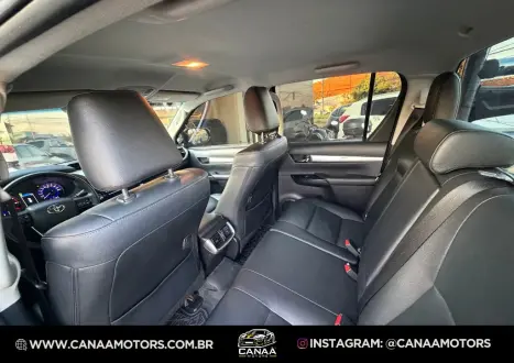 TOYOTA Hilux Caminhonete 2.7 16V 4P SRV FLEX CABINE DUPLA AUTOMÁTICO, Foto 11