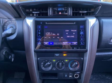 TOYOTA Hilux SW4 2.7 16V 4P 4X4, Foto 11