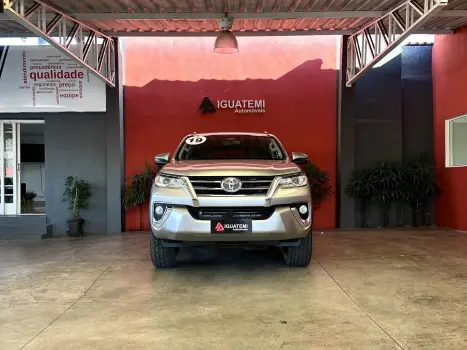 TOYOTA Hilux SW4 2.7 16V 4P FLEX SRV 7 LUGARES AUTOMTICO, Foto 5