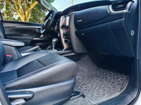 TOYOTA Hilux SW4 2.7 16V 4P SR FLEX AUTOM�TICO, Foto 14