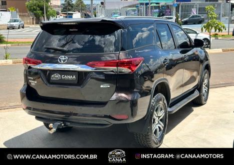 TOYOTA Hilux SW4 2.7 16V 4P FLEX SR 7 LUGARES AUTOM�TICO, Foto 5