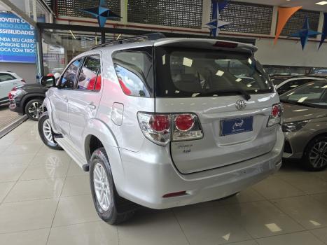 TOYOTA Hilux SW4 2.7 16V 4P SR AUTOM�TICO, Foto 4