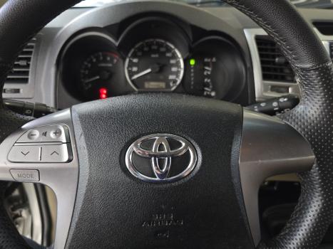 TOYOTA Hilux SW4 2.7 16V 4P SR AUTOM�TICO, Foto 11