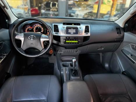 TOYOTA Hilux SW4 2.7 16V 4P FLEX SRV 7 LUGARES AUTOM�TICO, Foto 13