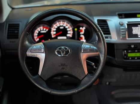 TOYOTA Hilux SW4 2.7 16V 4P FLEX SRV 7 LUGARES AUTOM�TICO, Foto 15
