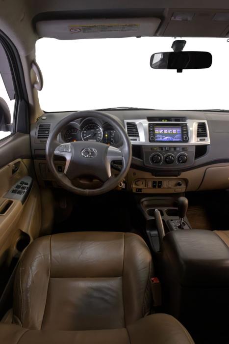 TOYOTA Hilux SW4 2.7 16V 4P SR FLEX, Foto 9