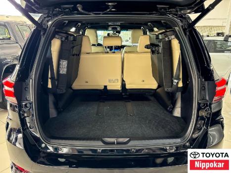 TOYOTA Hilux SW4 2.8 4P SRX 4X4 DIAMOND 7 LUGARES TURBO DIESEL AUTOMTICO, Foto 7