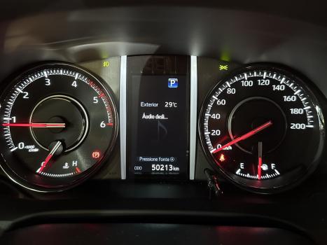 TOYOTA Hilux SW4 2.8 4P SRX 4X4 DIAMOND 7 LUGARES TURBO DIESEL AUTOMTICO, Foto 21