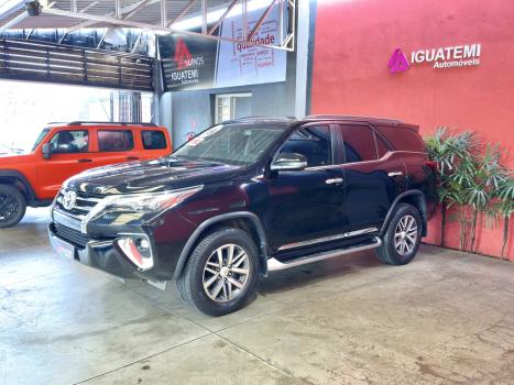 TOYOTA Hilux SW4 2.8 16V 4P SRX 4X4 7 LUGARES TURBO DIESEL AUTOM�TICO, Foto 2