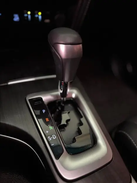 TOYOTA Hilux SW4 2.8 4P SRX 4X4 TURBO DIESEL AUTOM�TICO, Foto 13