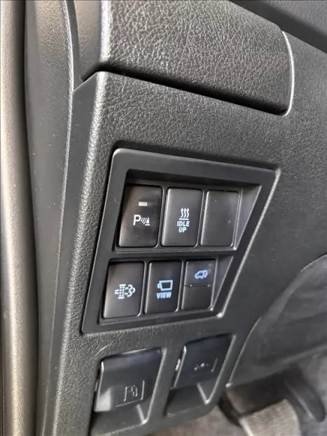 TOYOTA Hilux SW4 2.8 4P SRX 4X4 TURBO DIESEL AUTOM�TICO, Foto 15