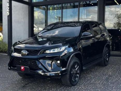 TOYOTA Hilux SW4 2.8 4P SRX 4X4 DIAMOND 7 LUGARES TURBO DIESEL AUTOM�TICO, Foto 5