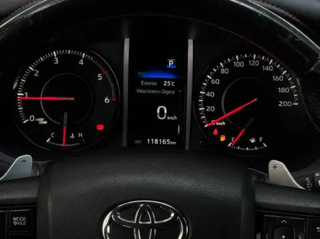 TOYOTA Hilux SW4 2.8 16V 4P GR-S 7 LUGARES 4X4 TURBO DIESEL AUTOM�TICO, Foto 18