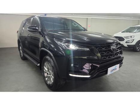 TOYOTA Hilux SW4 2.8 16V 4P SRX 4X4 7 LUGARES TURBO DIESEL AUTOM�TICO, Foto 3