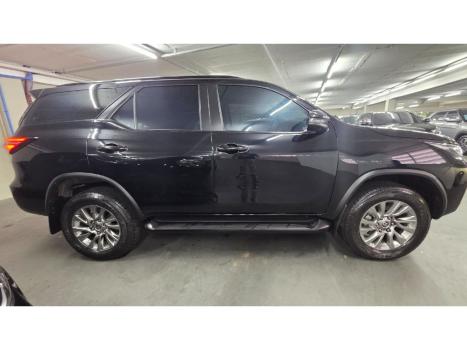 TOYOTA Hilux SW4 2.8 16V 4P SRX 4X4 7 LUGARES TURBO DIESEL AUTOM�TICO, Foto 4