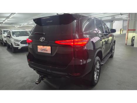 TOYOTA Hilux SW4 2.8 16V 4P SRX 4X4 7 LUGARES TURBO DIESEL AUTOM�TICO, Foto 5