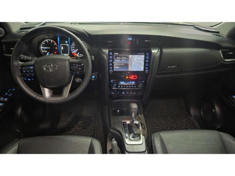 TOYOTA Hilux SW4 2.8 16V 4P SRX 4X4 7 LUGARES TURBO DIESEL AUTOM�TICO, Foto 11