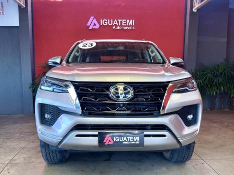 TOYOTA Hilux SW4 2.8 4P SRX 4X4 TURBO DIESEL AUTOM�TICO, Foto 23