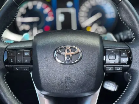 TOYOTA Hilux SW4 2.8 16V 4P SRX PLATINUM 4X4 7 LUGARES TURBO DIESEL AUTOM�TICO, Foto 19