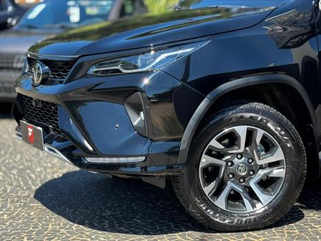 TOYOTA Hilux SW4 2.8 16V 4P SRX PLATINUM 4X4 7 LUGARES TURBO DIESEL AUTOM�TICO, Foto 3