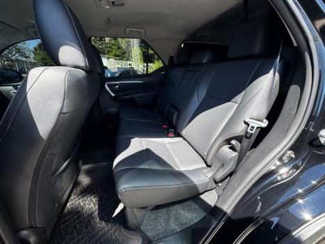 TOYOTA Hilux SW4 2.8 16V 4P SRX PLATINUM 4X4 7 LUGARES TURBO DIESEL AUTOM�TICO, Foto 4