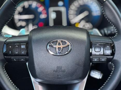TOYOTA Hilux SW4 2.8 16V 4P SRX PLATINUM 4X4 7 LUGARES TURBO DIESEL AUTOM�TICO, Foto 19