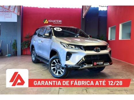 TOYOTA Hilux SW4 2.8 4P SRX 4X4 DIAMOND 7 LUGARES TURBO DIESEL AUTOM�TICO, Foto 1
