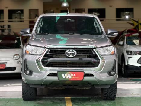 TOYOTA Hilux SW4 2.8 4P SRX 4X4 TURBO DIESEL AUTOMÁTICO, Foto 3