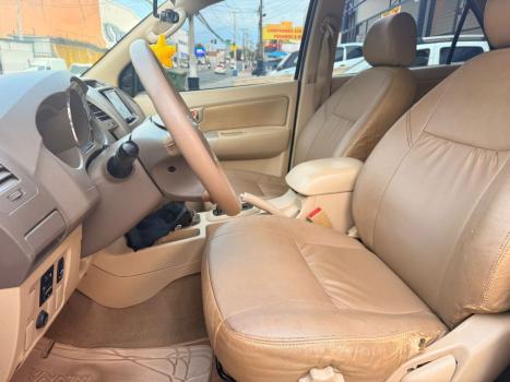 TOYOTA Hilux SW4 3.0 V6 12V 4P SRV 4X4 TURBO DIESEL AUTOMTICO, Foto 12