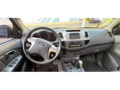 TOYOTA Hilux SW4 3.0 16V 4P SRV 4X4 TURBO DIESEL AUTOMTICO, Foto 13
