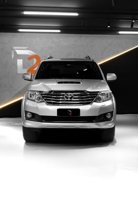 TOYOTA Hilux SW4 3.0 16V 4P SR 4X4 TURBO DIESEL AUTOM�TICO, Foto 3