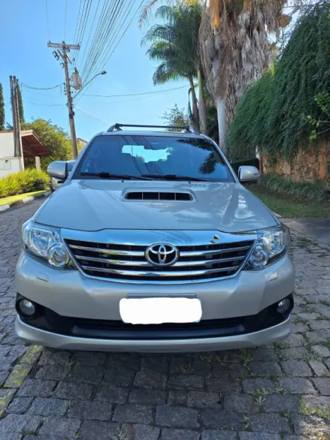 TOYOTA Hilux SW4 3.0 16V 4P SRV 4X4 7 LUGARES TURBO DIESEL AUTOM�TICO, Foto 3