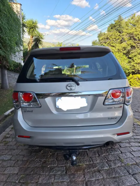 TOYOTA Hilux SW4 3.0 16V 4P SRV 4X4 7 LUGARES TURBO DIESEL AUTOM�TICO, Foto 8