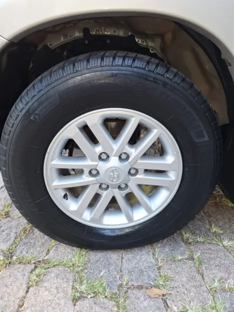 TOYOTA Hilux SW4 3.0 16V 4P SRV 4X4 7 LUGARES TURBO DIESEL AUTOM�TICO, Foto 14