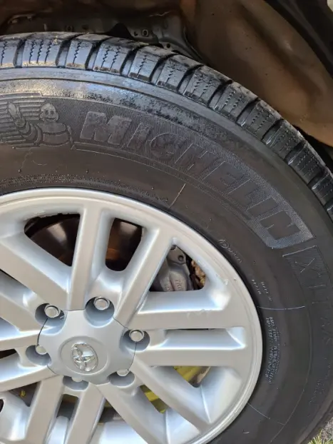 TOYOTA Hilux SW4 3.0 16V 4P SRV 4X4 7 LUGARES TURBO DIESEL AUTOM�TICO, Foto 17