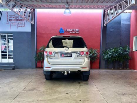 TOYOTA Hilux SW4 3.0 16V 4P SR 4X4 TURBO DIESEL AUTOM�TICO, Foto 5