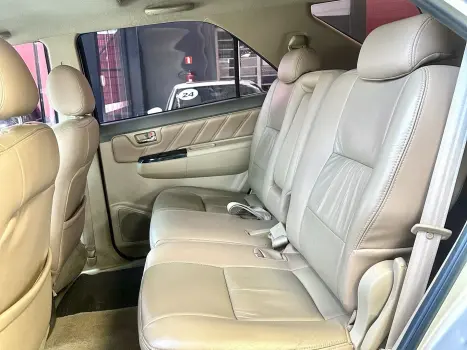 TOYOTA Hilux SW4 3.0 16V 4P SR 4X4 TURBO DIESEL AUTOM�TICO, Foto 8