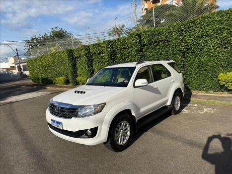 TOYOTA Hilux SW4 3.0 16V 4P SRV 4X4 7 LUGARES TURBO DIESEL AUTOM�TICO, Foto 3