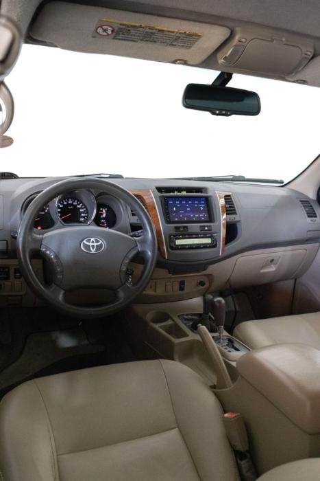 TOYOTA Hilux SW4 3.0 16V 4P SRV 4X4 7 LUGARES TURBO DIESEL AUTOMÁTICO, Foto 8