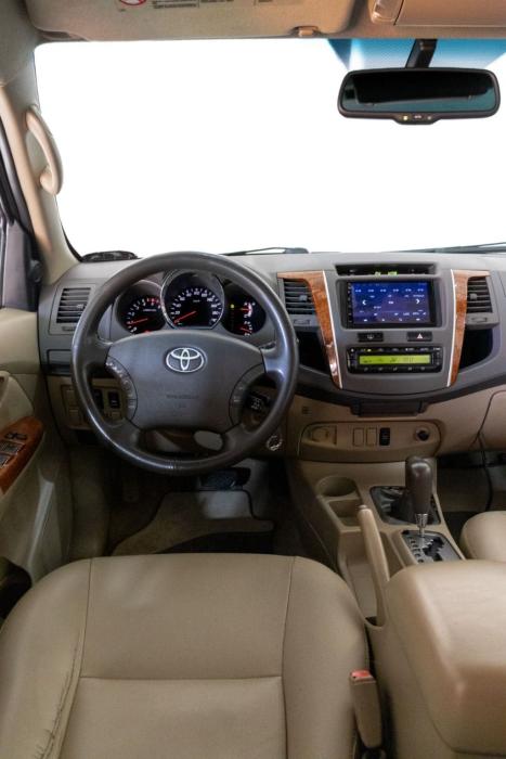 TOYOTA Hilux SW4 3.0 16V 4P SRV 4X4 7 LUGARES TURBO DIESEL AUTOMÁTICO, Foto 9