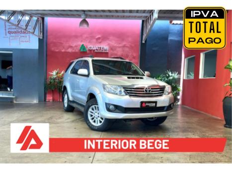 TOYOTA Hilux SW4 , Foto 1