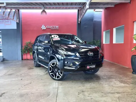 TOYOTA Hilux SW4 , Foto 1