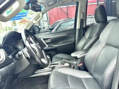 TOYOTA Hilux SW4 , Foto 7